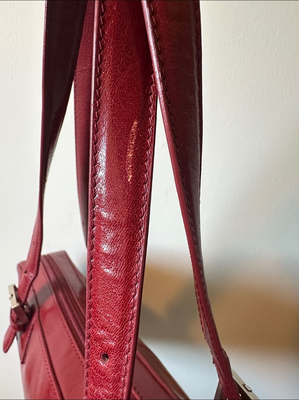 HOBO INTERNATIONAL Red Leather Zip-Top Handbag - Picture 13 of 15